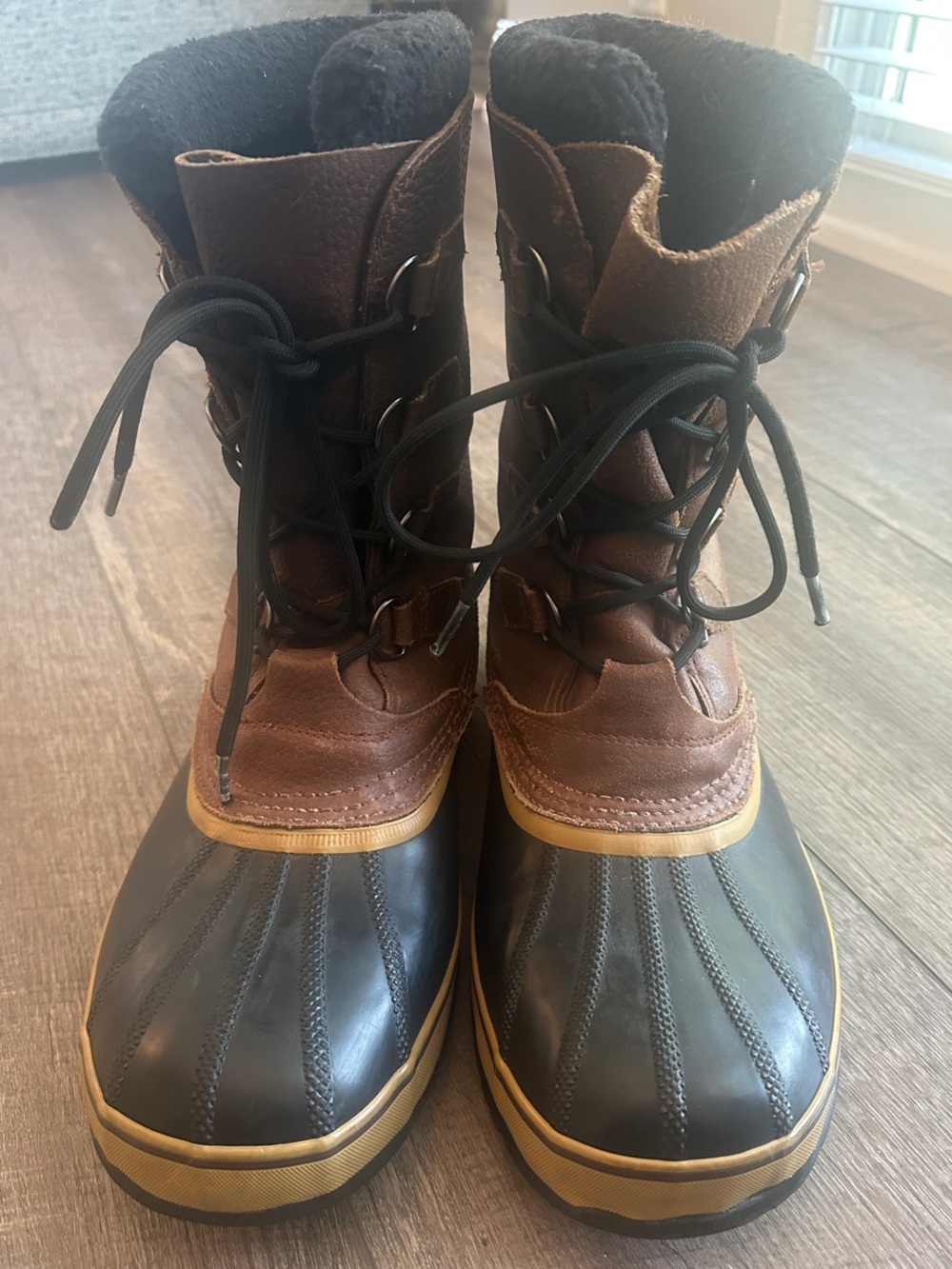 Sorel Brown and Black Waterproof Lace-Up Men’s Winter Boots